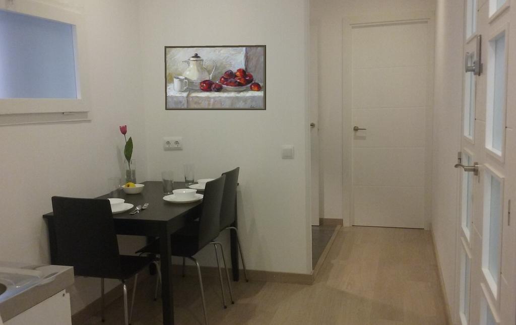 บรูสตาร์ ซากราดา ฟามิเลีย Hotel บาร์เซโลนา ภายนอก รูปภาพ