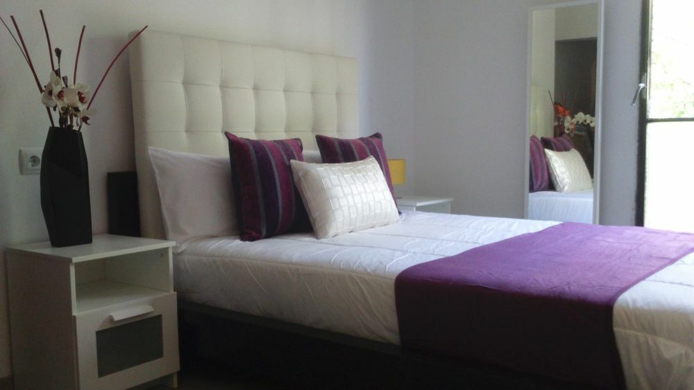 บรูสตาร์ ซากราดา ฟามิเลีย Hotel บาร์เซโลนา ภายนอก รูปภาพ